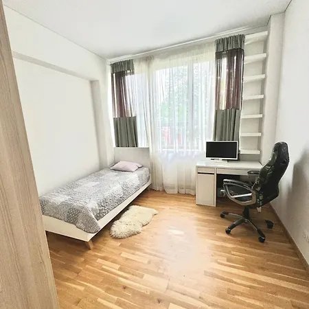 Apartment 4 Istabu Dzivoklis Pie Juras Dubultos